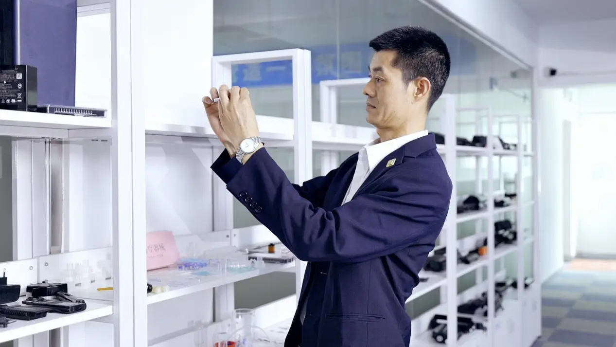 臺(tái)州汽車(chē)零部件升級(jí)必看：超聲波焊接機(jī)的三大核心優(yōu)勢(shì)解析